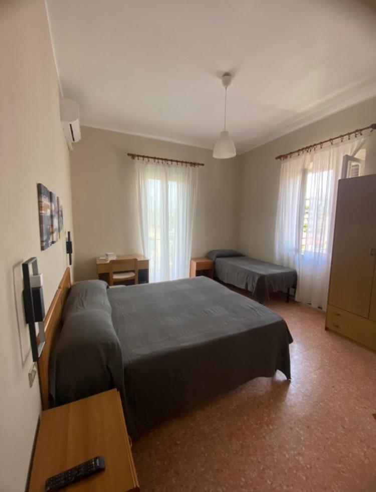 מרינה די מסה Hotel Sole מראה חיצוני תמונה
